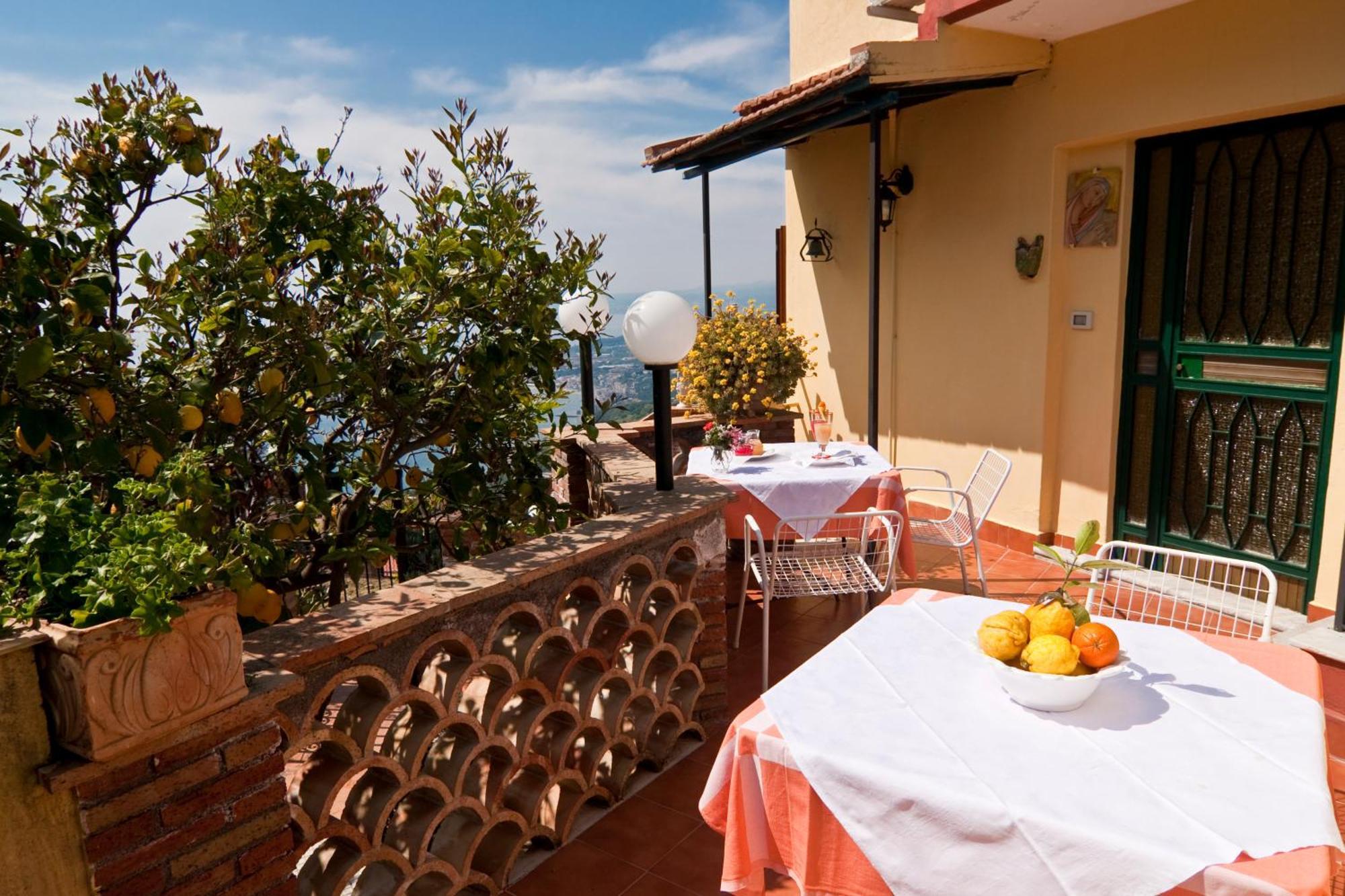 B&B U Palmentu Taormina Exterior foto