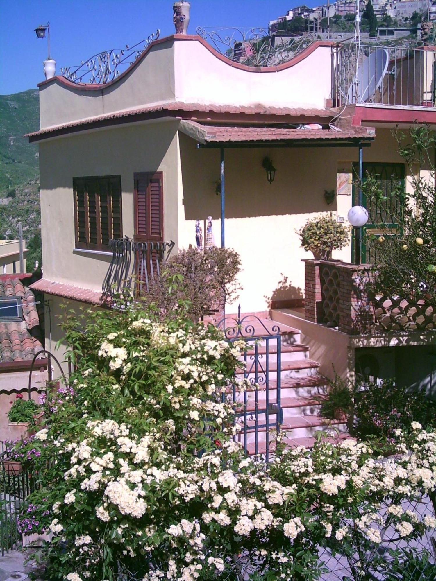 B&B U Palmentu Taormina Exterior foto